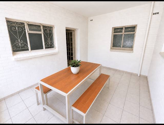 2 BEDROOM APARTMENT FOR SALE IN ESSENWOOD